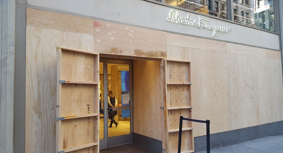 Louis Vuitton Store Looted In Atlanta Ga.